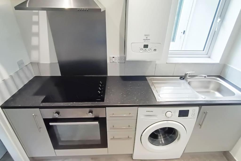 Cntrl Reading Modernized 3 Bedroom House מראה חיצוני תמונה
